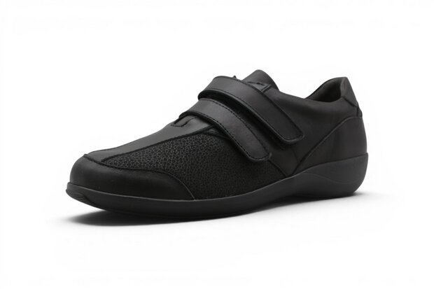 Q-Fit Nola Black