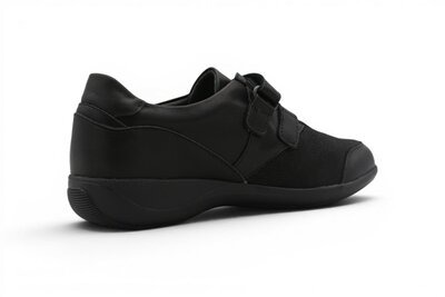 Q-Fit Nola Black