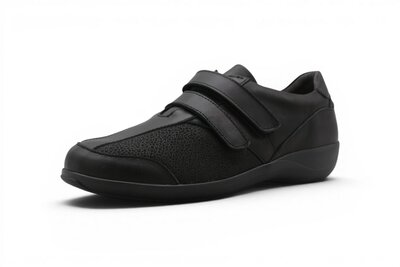 Q-Fit Nola Black