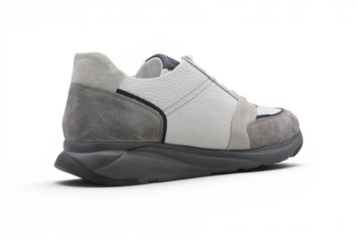 Mephisto Isaac wit